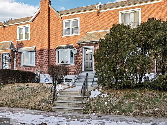 2nd image of 7427 Rugby St