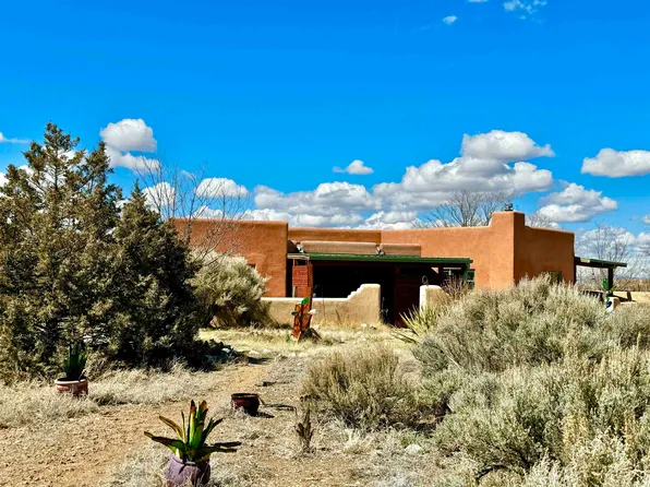 7 Calle Trujillo, Ranchos De Taos, NM 87557