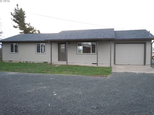 215 W 6th St, Halsey, OR 97348