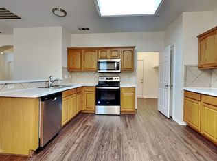 10008 Chadbourne Rd, Fort Worth, TX 76244