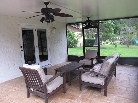 Patio (covered top)