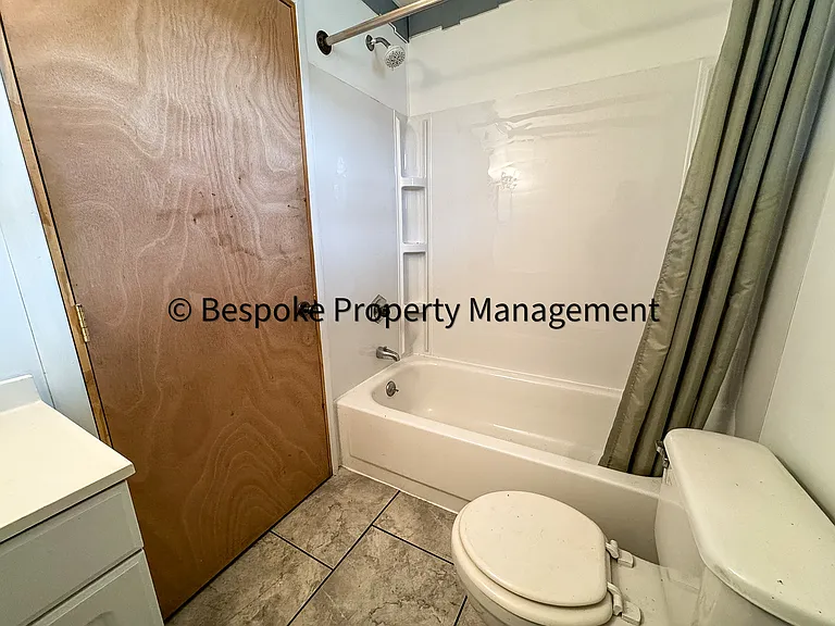 158 Main St #1 — Photo 8