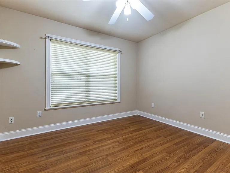 2429 NW 93rd St — Photo 36