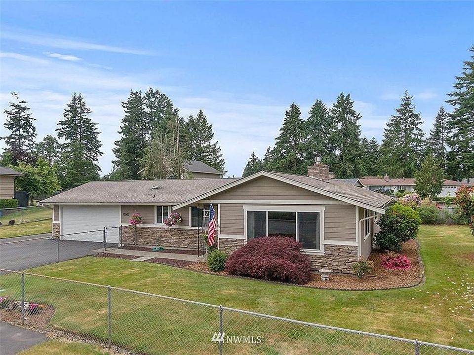 1st image of 13602 10th Ave E