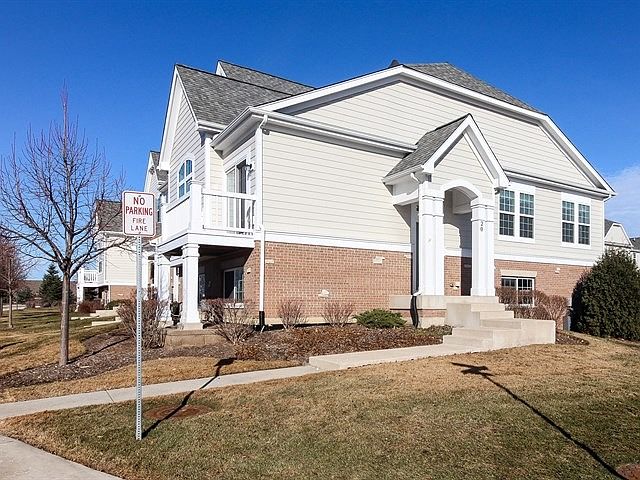1st image of 20 Bailey Ln