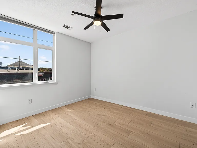 3101 Blake St #205 — Photo 10