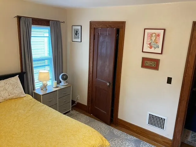421 Schuyler St #2 — Photo 4