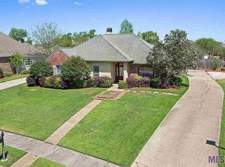 10637 Ridgebrook Ave, Baton Rouge, LA 70809