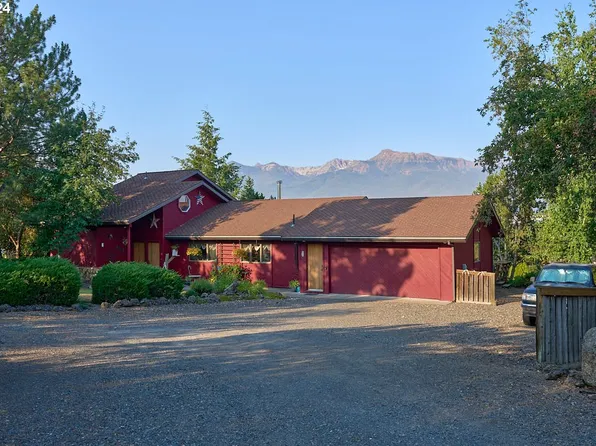 808 E Greenwood St, Enterprise, OR 97828