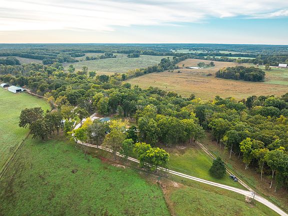 2nd image of 1224 County Road 3165
