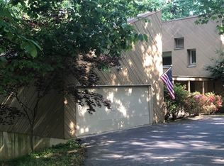 4032 Brookwood Rd, Charlotte, NC 28215