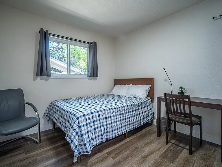 533 Westlake Dr — Photo 23