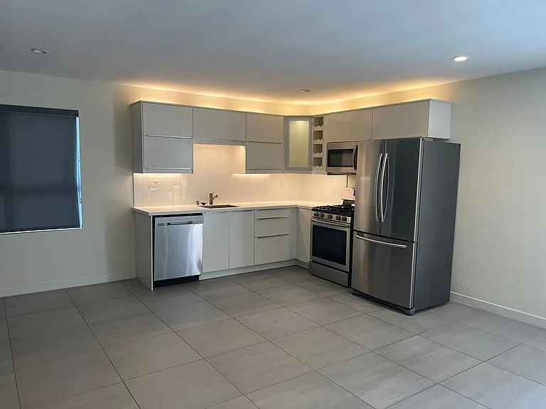 4204 Campus Ave — Photo 9