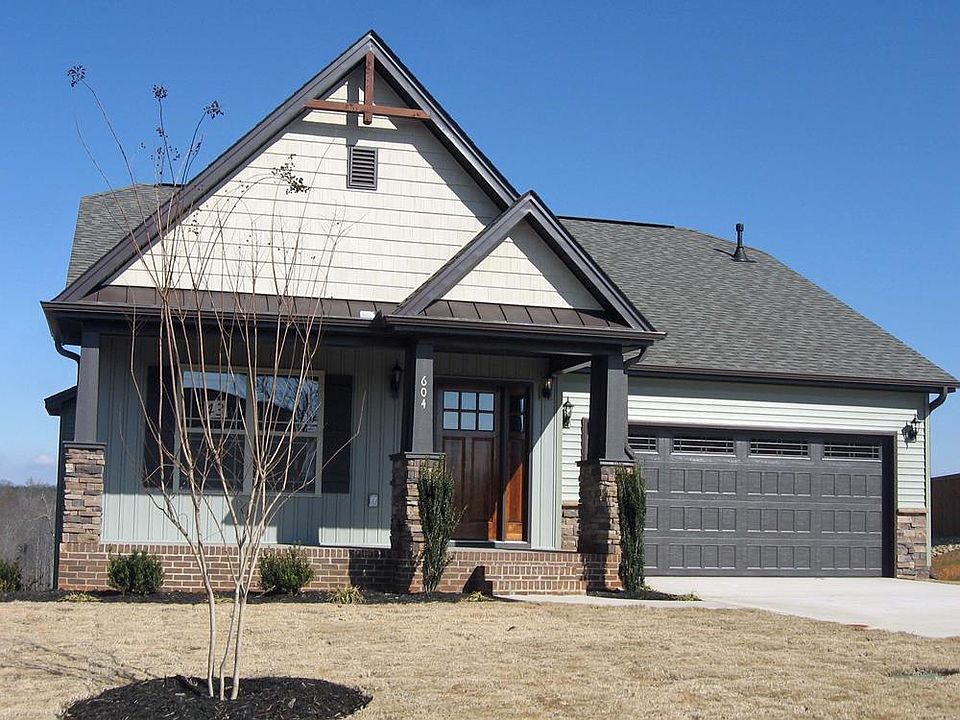 2nd image of 613 Ivywood Pl
