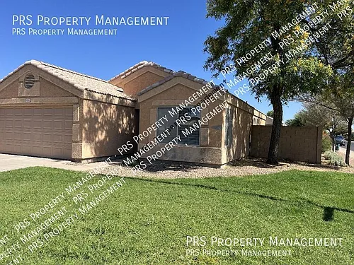 1744 E Robin Ln Photo 1