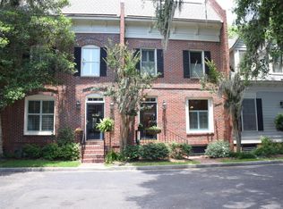 895 Ribaut Rd, Beaufort, SC 29902