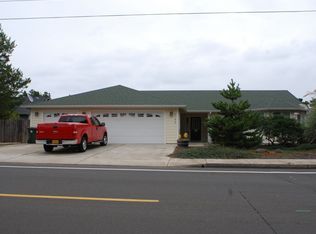3744 Oak St, Florence, OR 97439