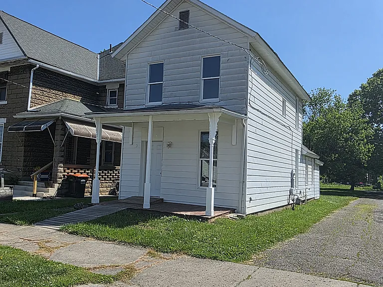 150 S 5th St — Photo 3