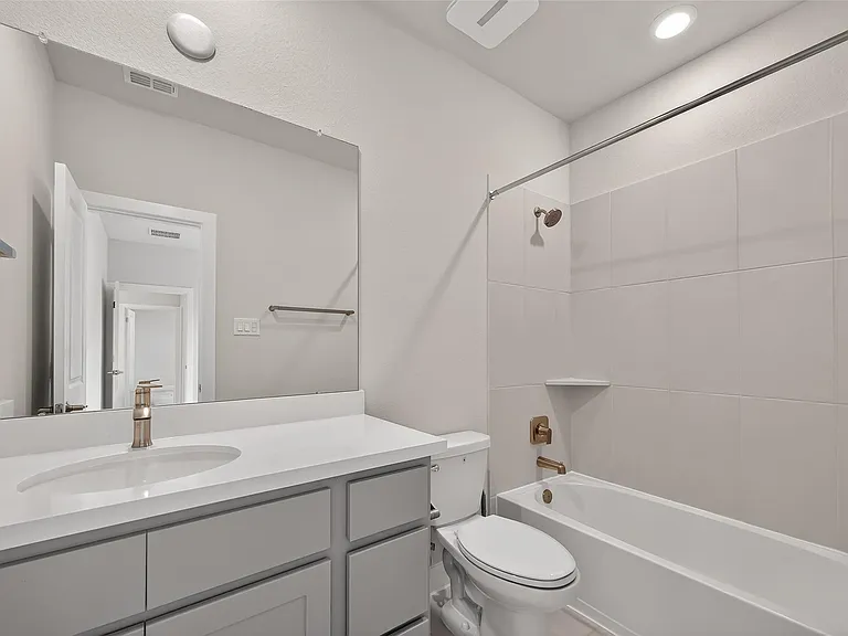 4906 Tanyard Manor Dr — Photo 29
