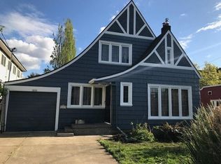 4624 NE Halsey St, Portland, OR 97213