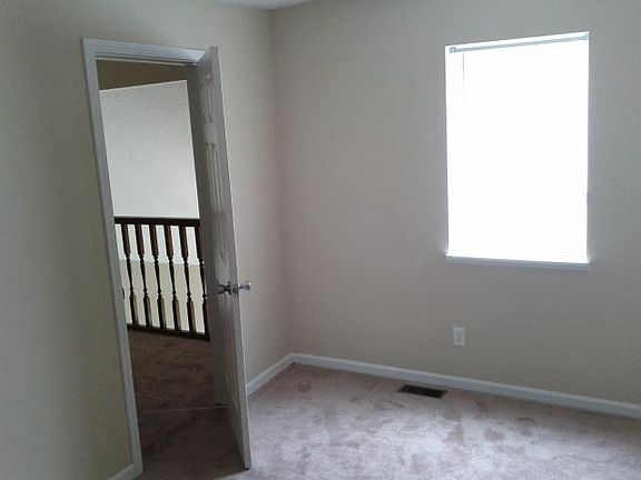 5th image of 8863 Sunglow Ct