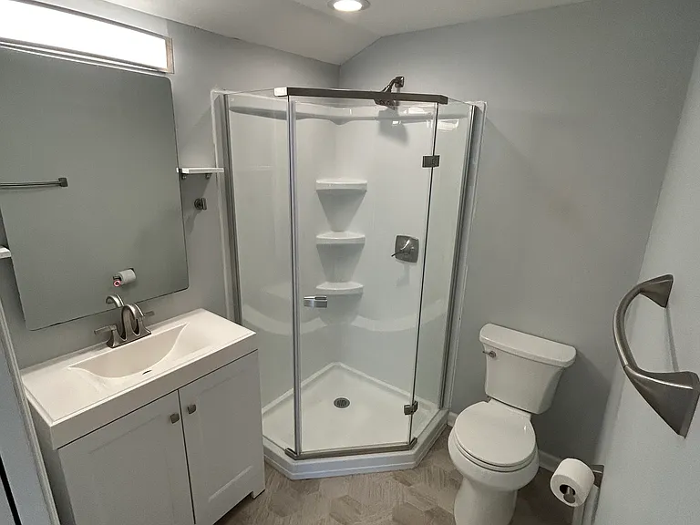 519 Snyder Ave #B — Photo 7