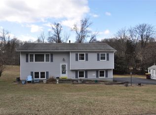 61 Hunt Dr, Florida, NY 10921