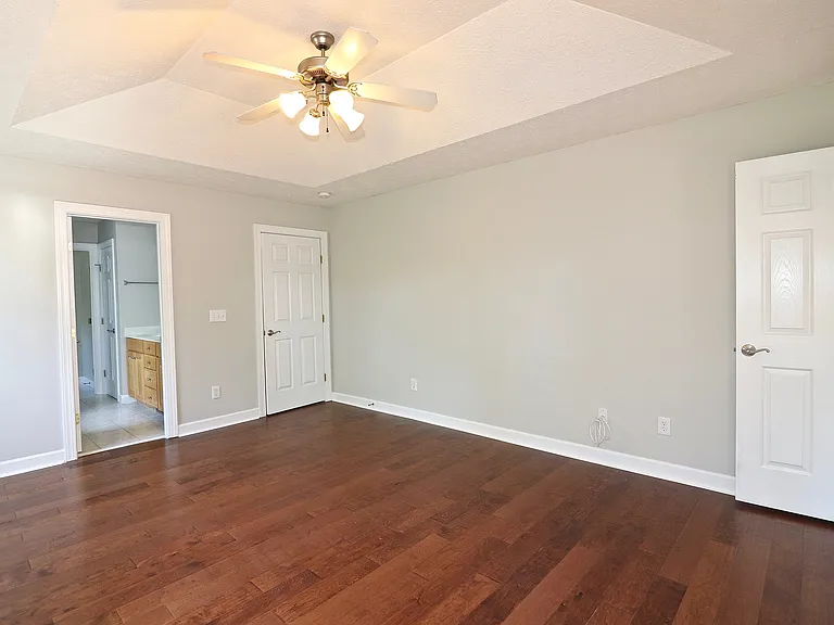 195 Russet Ct — Photo 39