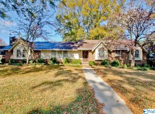 7802 Lent Dr SW, Huntsville, AL 35802