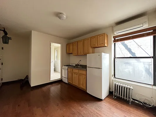 Rented by Compass | media 2