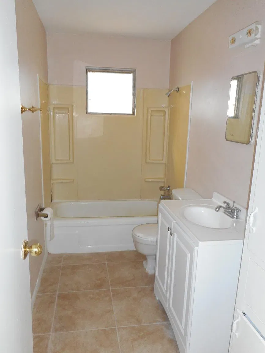 1221 Lampkin Street — Photo 2