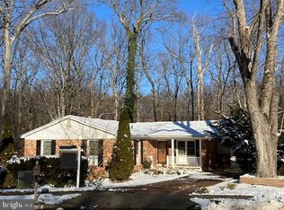 7100 Bear Ct, Springfield, VA 22153