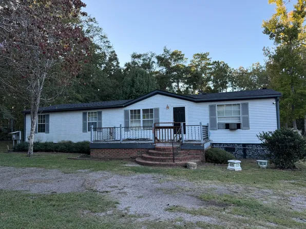 135 Pineridge Rd, Elloree, SC 29047