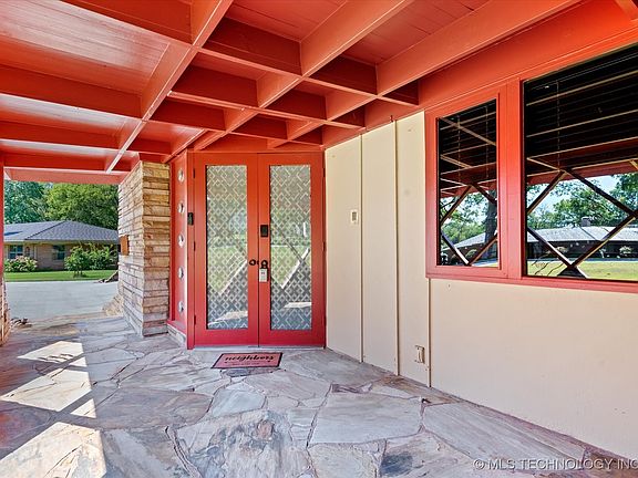 5th image of 2412 Circle Dr