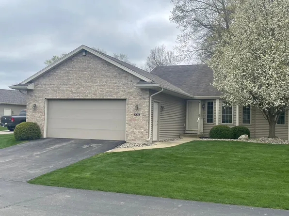 436 Falcon Dr, Wayland, MI 49348