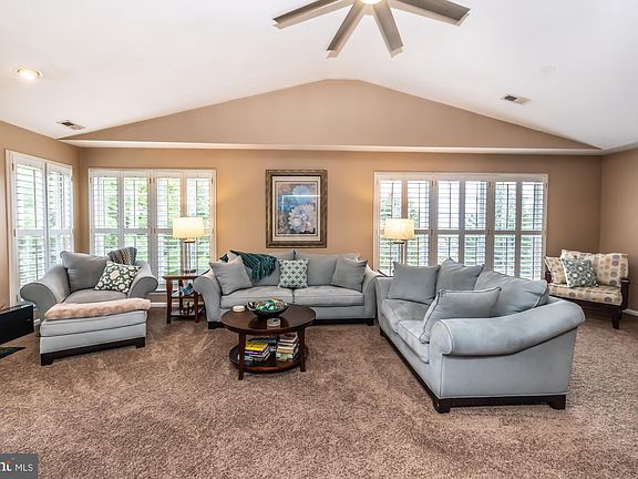 5th image of 130 Bellwood Ct #3602