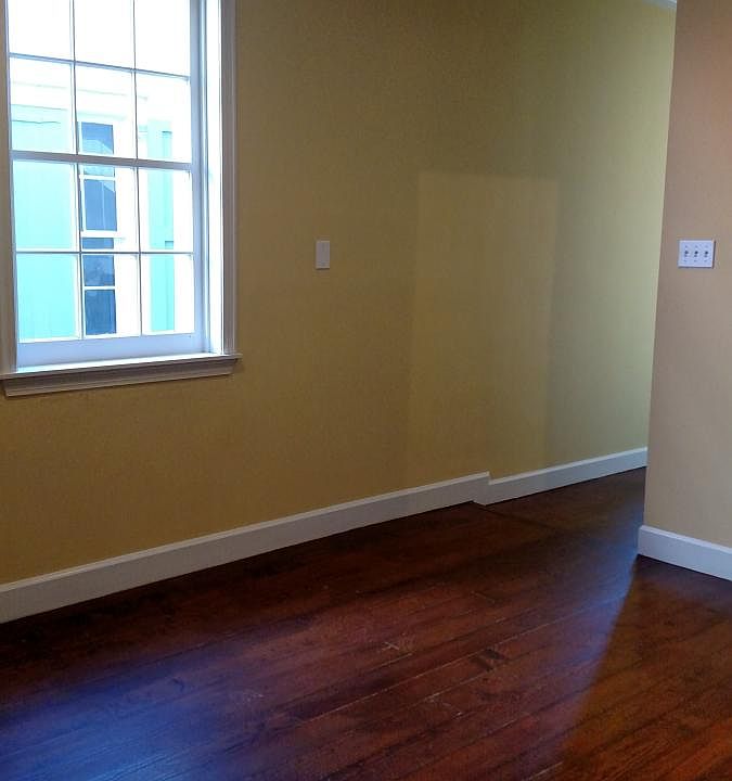 1st image of 618 Dauphine St #1