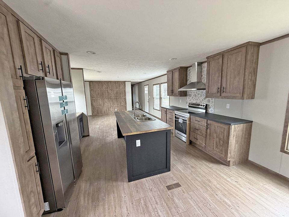 1st image of 409 Sandy Bass Ln #5