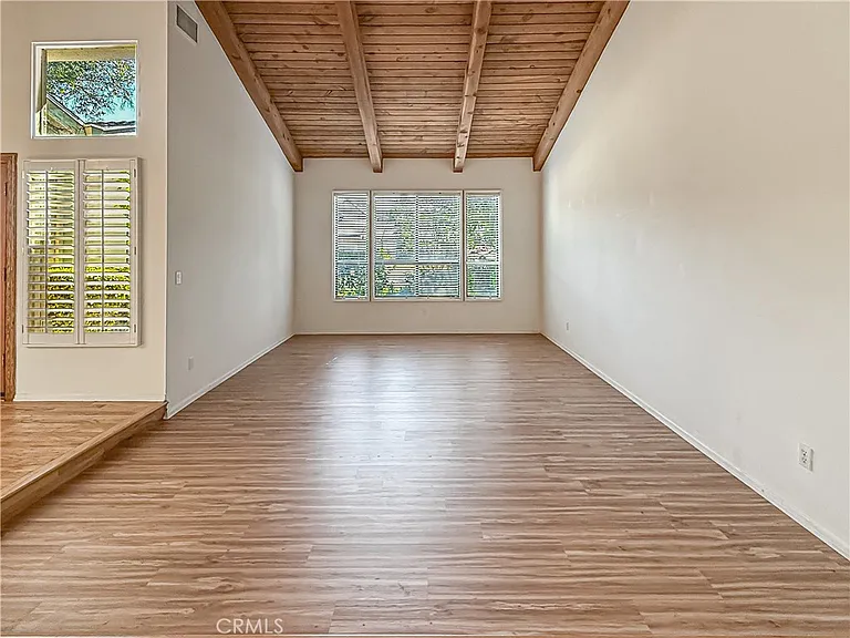 9201 Paso Robles Ave — Photo 14