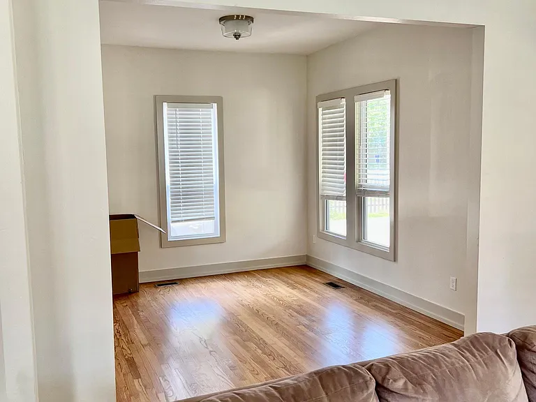 442 Elm Ave — Photo 4