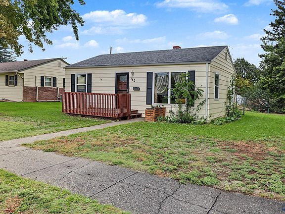 4th image of 140 Meade St