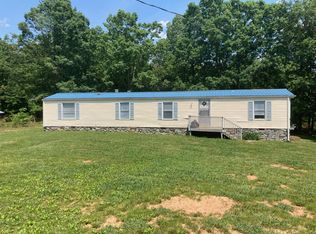 2160 Shula Dr, Hurt, VA 24563