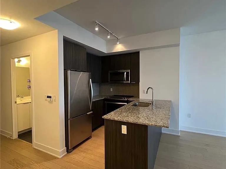 20 Shore Breeze Dr #3309 — Photo 7