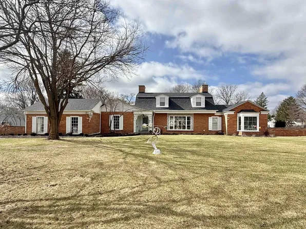 2015 SouthWest Sherwood Drive, Beloit, WI 53511