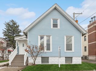 5415 W Carmen Ave, Chicago, IL 60630