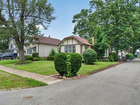 4th image of 7148 W 109th Pl
