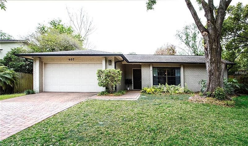 1st image of 407 Bloomingfield Dr