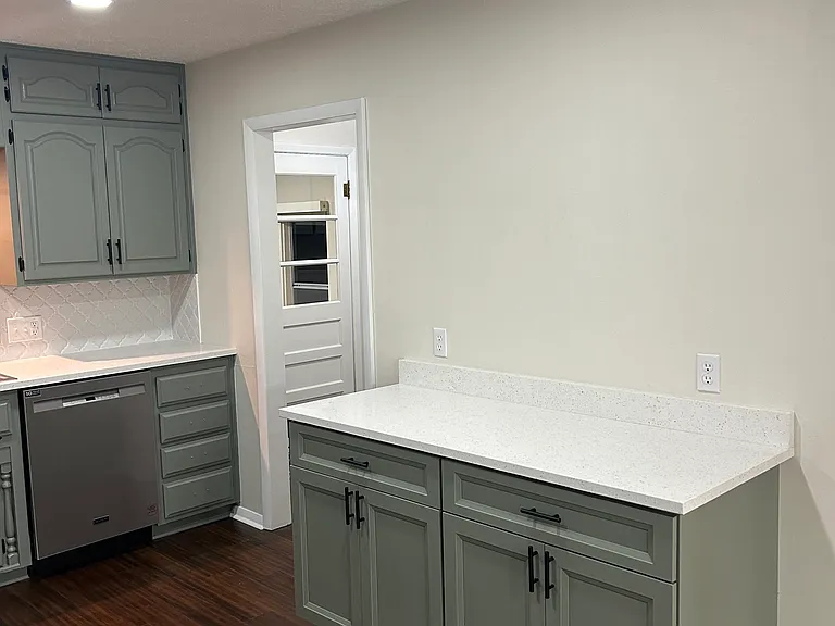 4044 S Broadway Ave — Photo 12