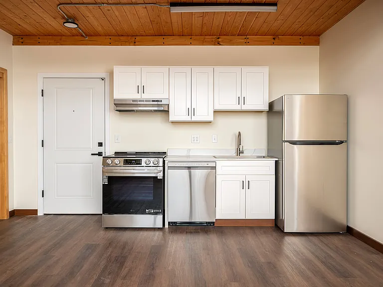 Sandy Rose Lofts — Photo 5