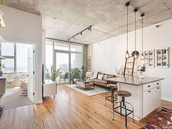 2nd image of 1720 S Michigan Ave APT 2103
